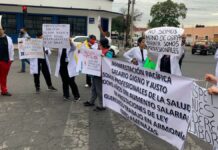 Médicos de la Policía Auxiliar protestan para pedir mejoras salariales