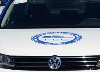 FGE realiza cateo a lote de autos en Circuito Juan Pablo II FGE
