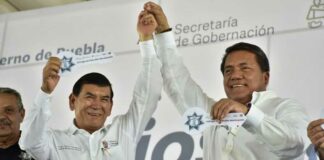 Transportistas públicos de Tehuacán recibirán descuentos en trámites Transportistas