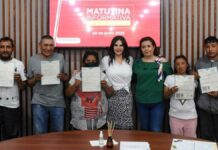 Entregan actas de nacimiento a afectados por incendio en Texmelucan actas