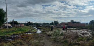 Derrame de combustible afecta terrenos en Coronango combustible