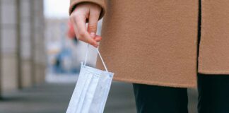 España pone fin a crisis sanitaria y a cubrebocas obligatorio España