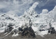 Mueren cinco mexicanos y piloto de helicóptero caído en Everest Everest