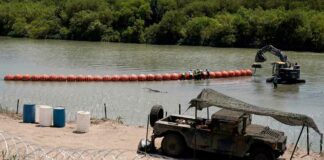 Ilegal que Texas colocara boyas en río Bravo: Ken Salazar boyas