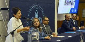 Lilia Cedillo preside informe del director de Ciencias Químicas Director