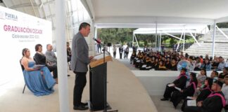 SEDIF gradúa a 42 estudiantes de Estilismo, Diseño de modas y Gastronomía estudiantes