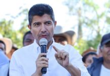 Pide Rivera recursos para pavimentación en Palacio Nacional pavimentación