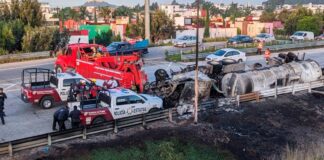 Explosión de pipa en Periférico, por exceso de velocidad: Salomón pipa