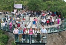 Inaugura Sergio Salomón el Mirador de Cristal en Cerro de San Miguel