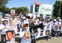 Marchan para exigir localización inmediata de desaparecidos en Puebla