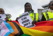 Arrestan a 67 personas durante boda gay en Nigeria
