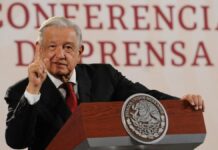 AMLO pedirá avión de la Sedena para llevar a reporteros a su Informe