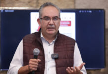 Dr. José Antonio Martínez niega tener “parinos políticos” José Antonio Martínez García