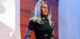 Conoce a Mika, la primer CEO de una compañía hecha con IA