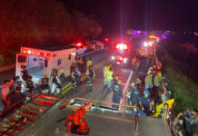 Nayarit: Vuelca camión de pasajeros y deja 15 muertos y 21 heridos Nayarit