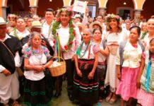 Otorga Salomón apoyos por Día Internacional de los Pueblos Indígenas Pueblos