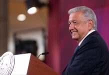 Fernando Valenzuela, el beisbolista más importante del país: AMLO admira