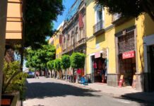 Regulan instalación de anuncios políticos en mobiliario urbano de Puebla capital anuncios