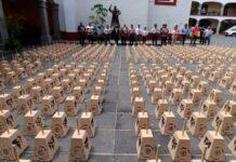 Entregan 500 faroles para procesión del 31 de agosto en San Pedro Cholula faroles