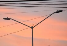 Diez colonias de Cuautlancingo se quedan sin luz tras choque