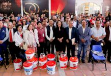 Entrega Mundo Tlatehui apoyos a nueve escuelas públicas