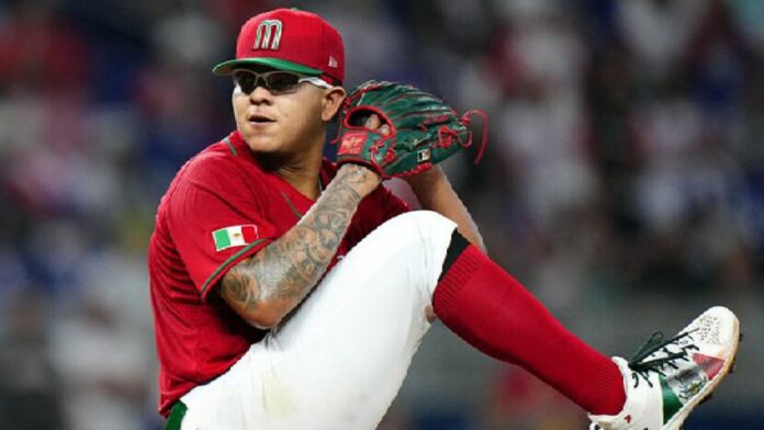 Julio Urías