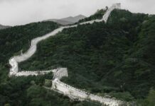 Caen dos por abrir hueco en Gran Muralla China Muralla