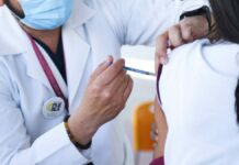 Inicia vacunación contra el VPH para menores de edad en Puebla