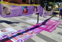 Mujeres protestan para exigir padrón de deudores alimentarios en Puebla