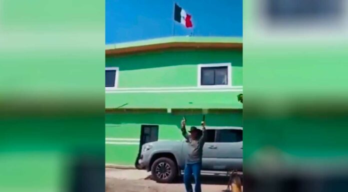 Captan a ex alcalde de Tlapanalá lanzando disparos al aire alcalde