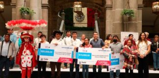 Entregan apoyos a 31 proyectos de poblaciones indígenas apoyos