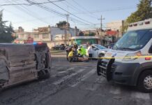 Choque y volcadura deja 2 lesionados en San Manuel Choque en Circunvalación y 22 Sur