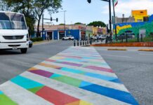 Pintan pasos peatonales del Bulevar 5 de Mayo pasos