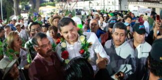 Armenta recorre Tecamachalco y Felipe Ángeles Armenta