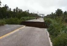 Tormenta Max causa socavón en la Acapulco-Zihuatanejo