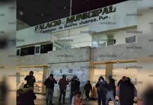 Pobladores toman la presidencia municipal de Tlacotepec