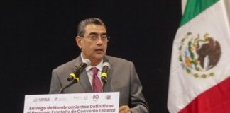 Entrega Sergio Salomón 764 nombramientos a docentes