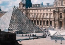 Cierran museo de Louvre y Versalles por amenaza de bomba Louvre