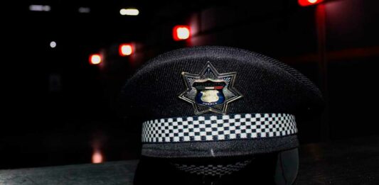 Policía