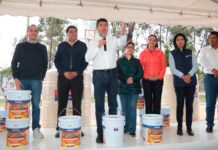 Rivera entrega 370 cubetas de pintura vinílica a comunidades vecinales Rivera