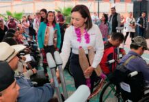 Entrega SEDIF aparatos rehabilitatorios en la Sierra Nororiental