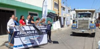 Paola Angon da inicio a obras en Barrio de Santiago Mixquitla Angon