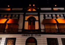 Congreso se ilumina por Día Internacional de la Eliminación de la Violencia contra las Mujeres Congreso