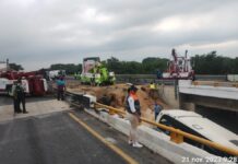 Cae autobús de un puente en Veracruz; suman 12 muertos