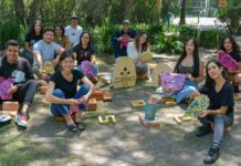 Académica UDLAP realiza taller de bordado colaborativo UDLAP