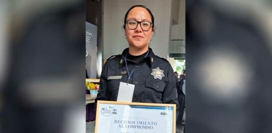 policía
