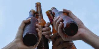 OMS recomienda aumentar impuesto a alcohol y bebidas azucaradas Bebidas.