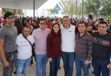 Pepe Chedraui visita tianguis “AAA” y a vecinos de Loma Bella