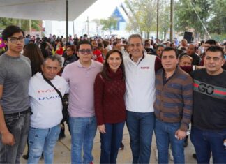 Pepe Chedraui visita tianguis “AAA” y a vecinos de Loma Bella