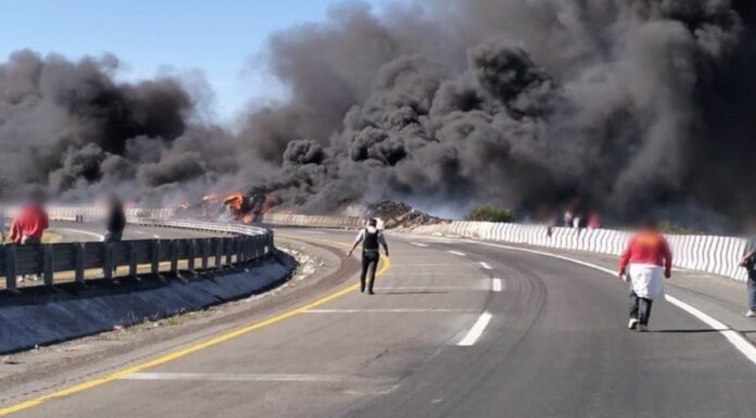 Explota pipa en la Puebla – Orizaba; hay un muerto